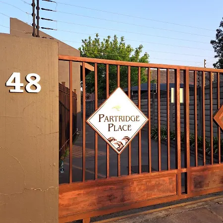 Partridge Place Kempton Park Buitenkant foto